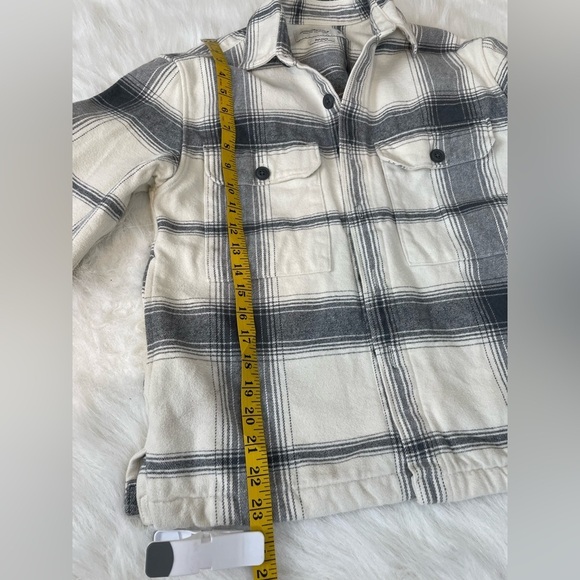 Abercrombie and Fitch Plaid Button-Up Shacket Jacket - Picture 8 of 10